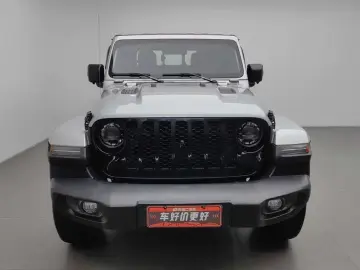 2023 Jeep Gladiator с пробегом 10 700 км