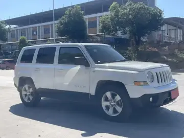 2014 Jeep Liberty (Patriot) с пробегом 146 000 км