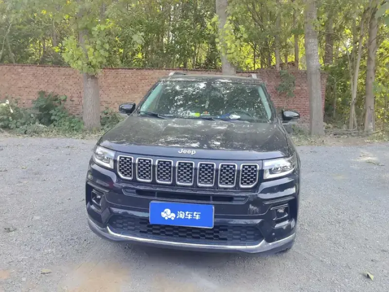 2022 Jeep Grand Commander с пробегом 25 000 км
