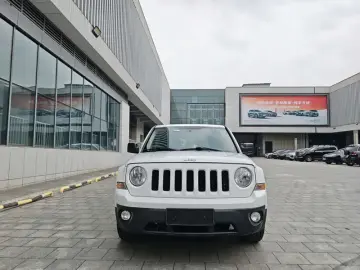 2014 Jeep Liberty (Patriot) с пробегом 128 000 км