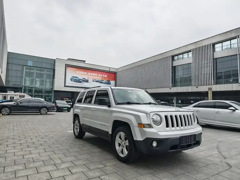 2014 Jeep Liberty (Patriot) с пробегом 128 000 км