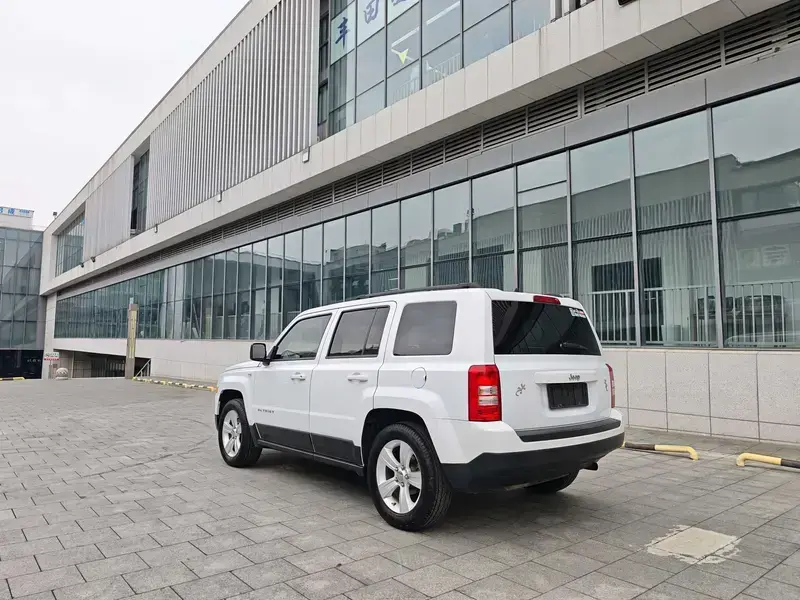 2014 Jeep Liberty (Patriot) с пробегом 128 000 км