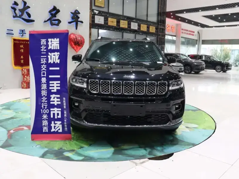 2022 Jeep Grand Commander с пробегом 34 000 км