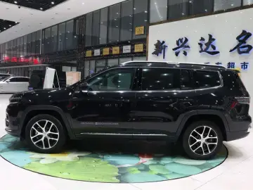 2022 Jeep Grand Commander с пробегом 34 000 км