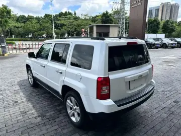 2015 Jeep Liberty (Patriot) с пробегом 120 000 км