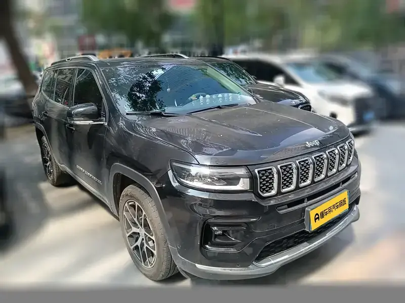 2022 Jeep Grand Commander с пробегом 48 100 км