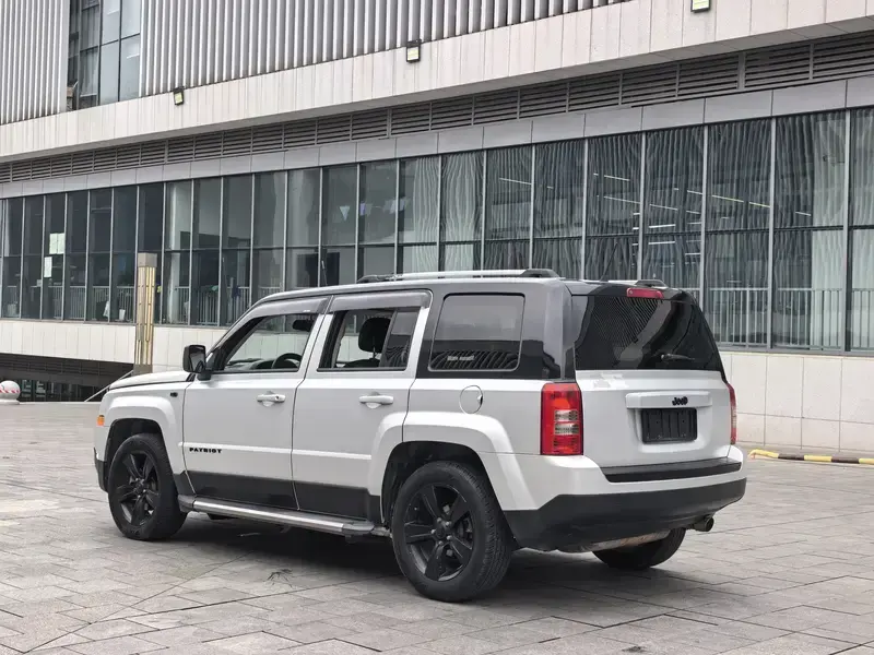 2014 Jeep Liberty (Patriot) с пробегом 120 000 км