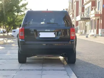 2013 Jeep Liberty (Patriot) с пробегом 184 000 км