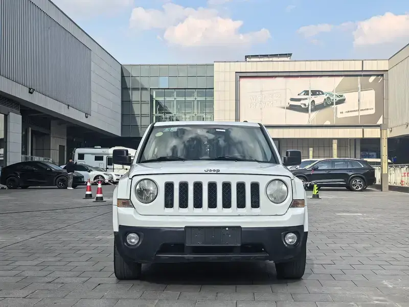 2015 Jeep Liberty (Patriot) с пробегом 160 000 км