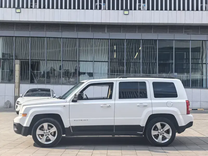 2015 Jeep Liberty (Patriot) с пробегом 160 000 км