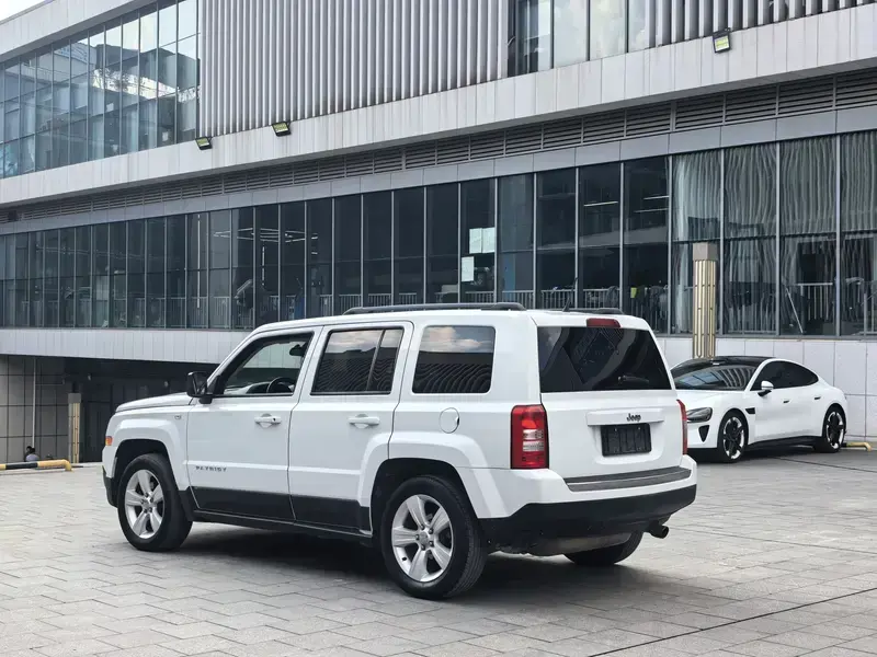 2015 Jeep Liberty (Patriot) с пробегом 160 000 км