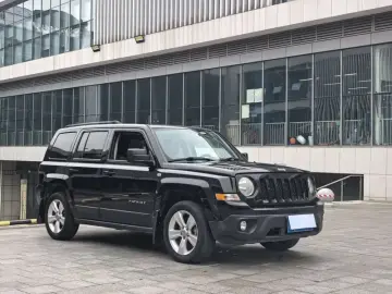 2015 Jeep Liberty (Patriot) с пробегом 160 000 км