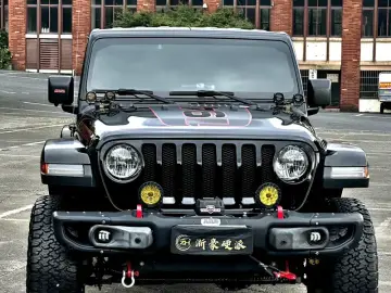 2023 Jeep Wrangler с пробегом 44 000 км