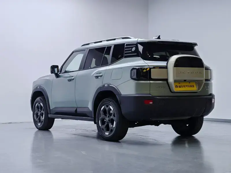 2025 JETOUR Freedom с пробегом 6 600 км