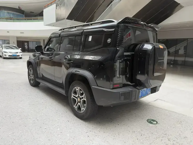 2025 JETOUR T2 с пробегом 8 000 км