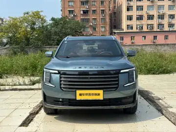 2026 JETOUR X70L с пробегом 9 000 км