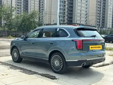 2026 JETOUR X70L с пробегом 9 000 км