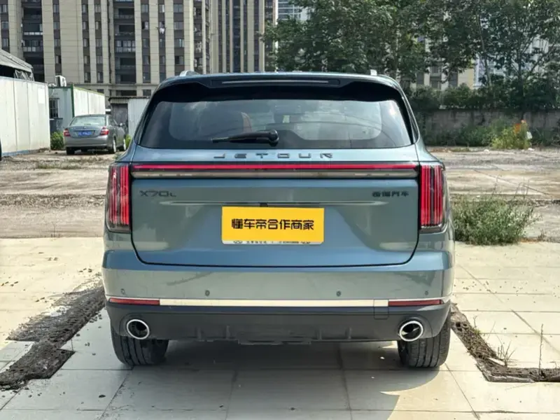 2026 JETOUR X70L с пробегом 9 000 км