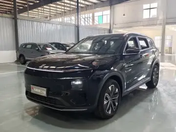 2024 JETOUR Shanhai L7 с пробегом 9 300 км