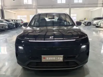 2024 JETOUR Shanhai L7 с пробегом 9 300 км