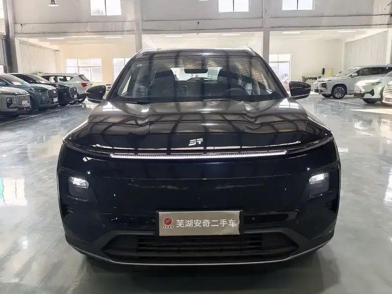 2024 JETOUR Shanhai L7 с пробегом 9 300 км