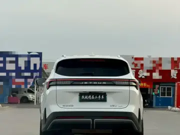 2024 JETOUR Shanhai L7 с пробегом 50 000 км