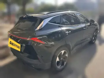 2024 JETOUR Shanhai L6 с пробегом 4 400 км