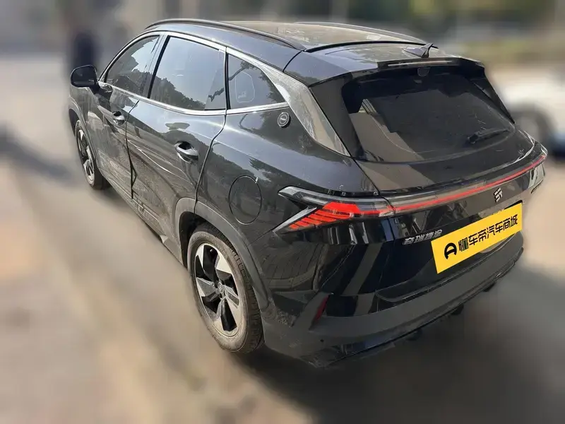 2024 JETOUR Shanhai L6 с пробегом 4 400 км