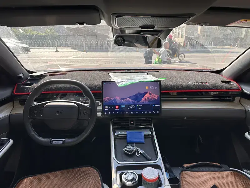 2024 JETOUR Shanhai L6 с пробегом 4 400 км