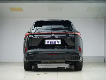 2024 JETOUR Shanhai L6 с пробегом 28 000 км