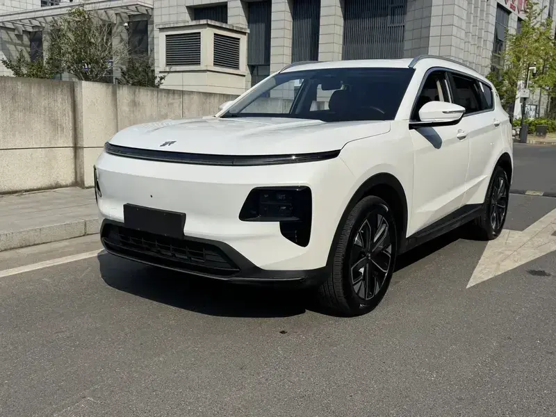 2025 JETOUR Shanhai L7 с пробегом 22 000 км