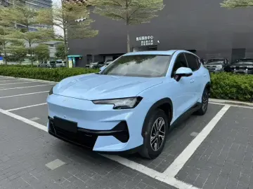 2024 JETOUR Shanhai L6 с пробегом 17 000 км