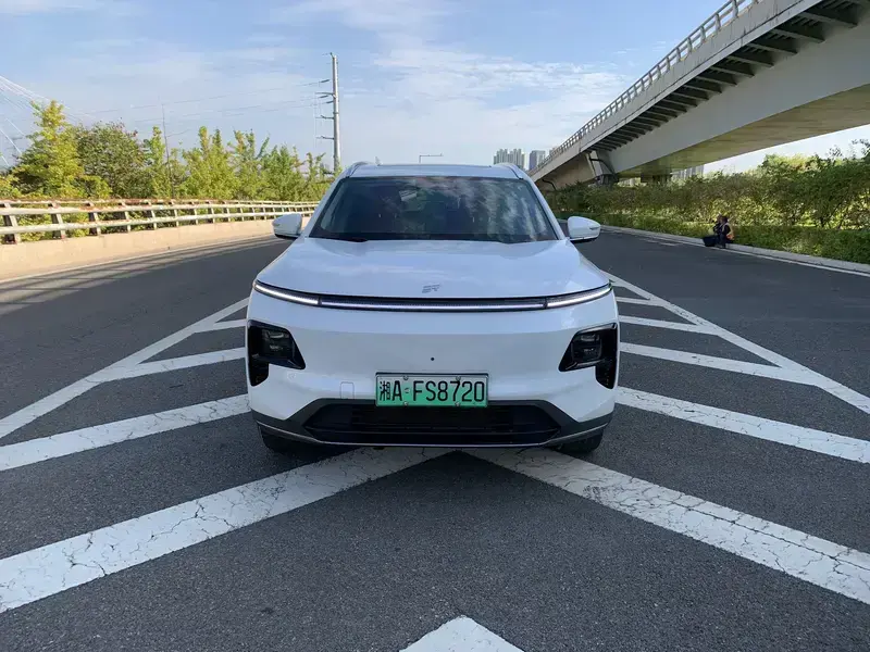 2024 JETOUR Shanhai L7 с пробегом 22 000 км