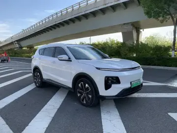 2024 JETOUR Shanhai L7 с пробегом 22 000 км