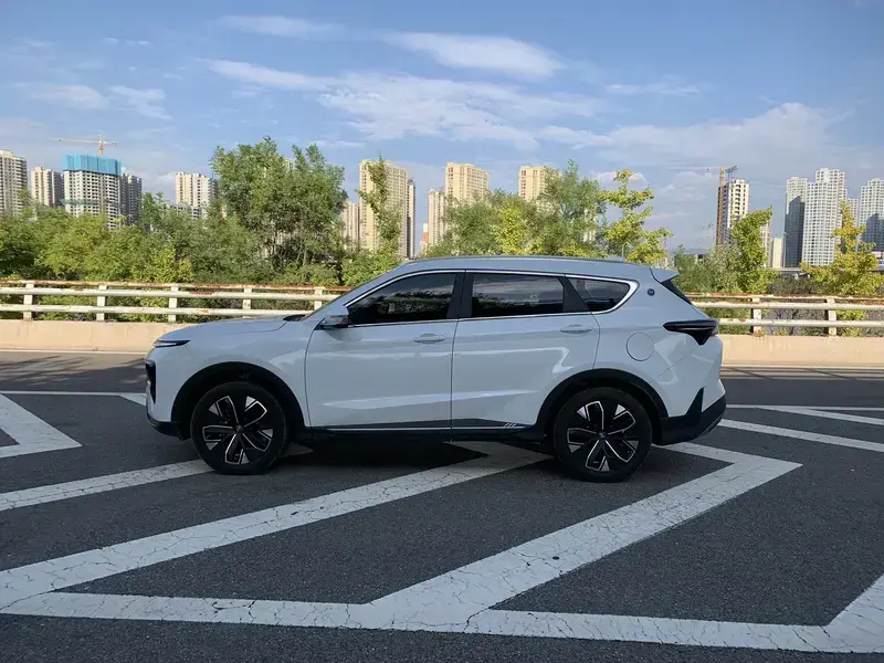 2024 JETOUR Shanhai L7 с пробегом 22 000 км
