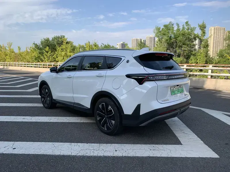 2024 JETOUR Shanhai L7 с пробегом 22 000 км