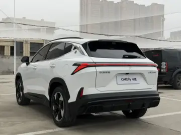 2024 JETOUR Shanhai L6 с пробегом 26 000 км