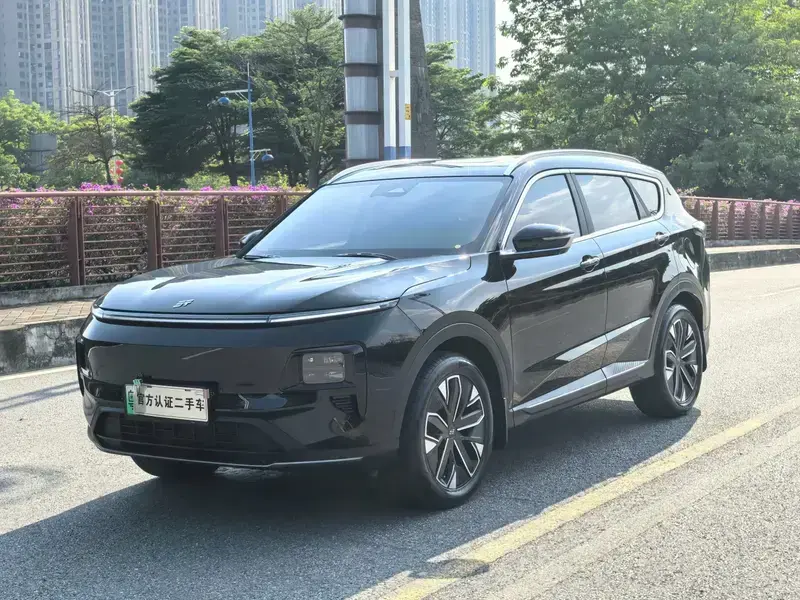 2024 JETOUR Shanhai L7 с пробегом 20 000 км