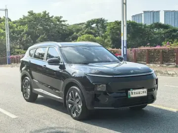 2024 JETOUR Shanhai L7 с пробегом 20 000 км