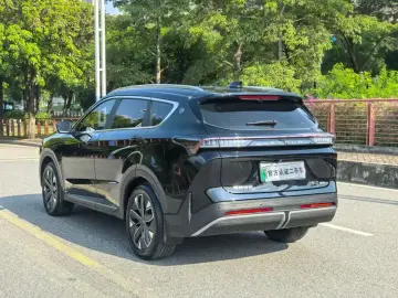 2024 JETOUR Shanhai L7 с пробегом 20 000 км