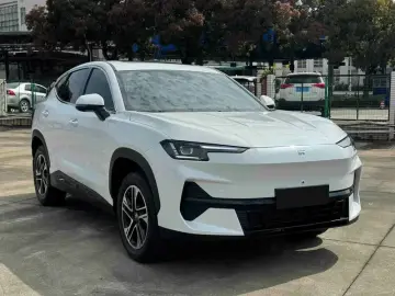 2024 JETOUR Shanhai L6 с пробегом 37 000 км