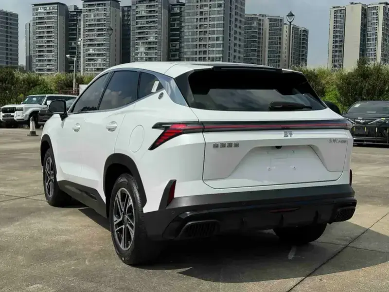 2024 JETOUR Shanhai L6 с пробегом 37 000 км