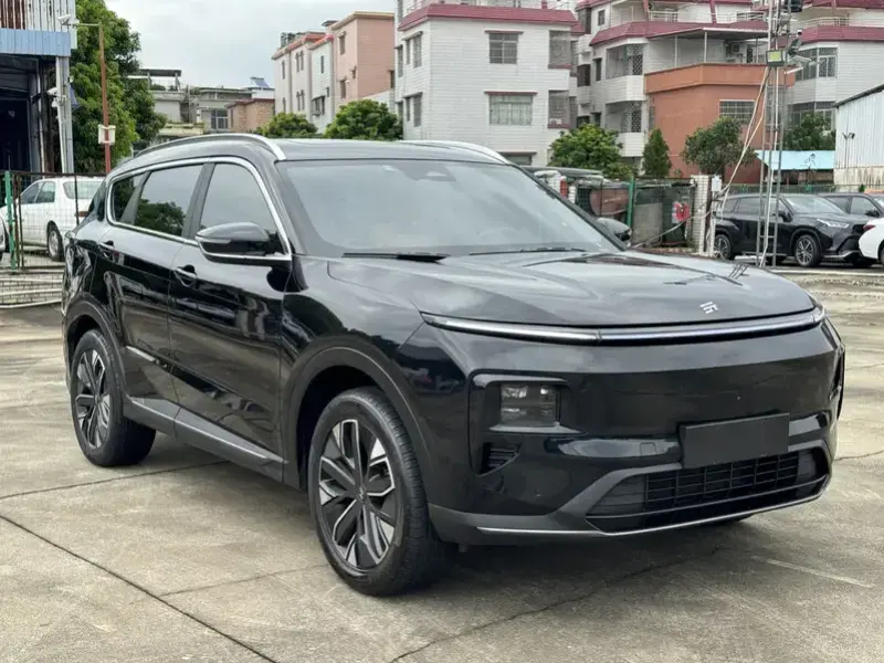 2024 JETOUR Shanhai L7 с пробегом 11 000 км