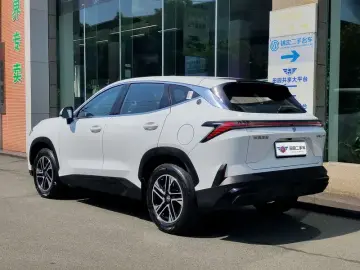 2024 JETOUR Shanhai L6 с пробегом 300 км