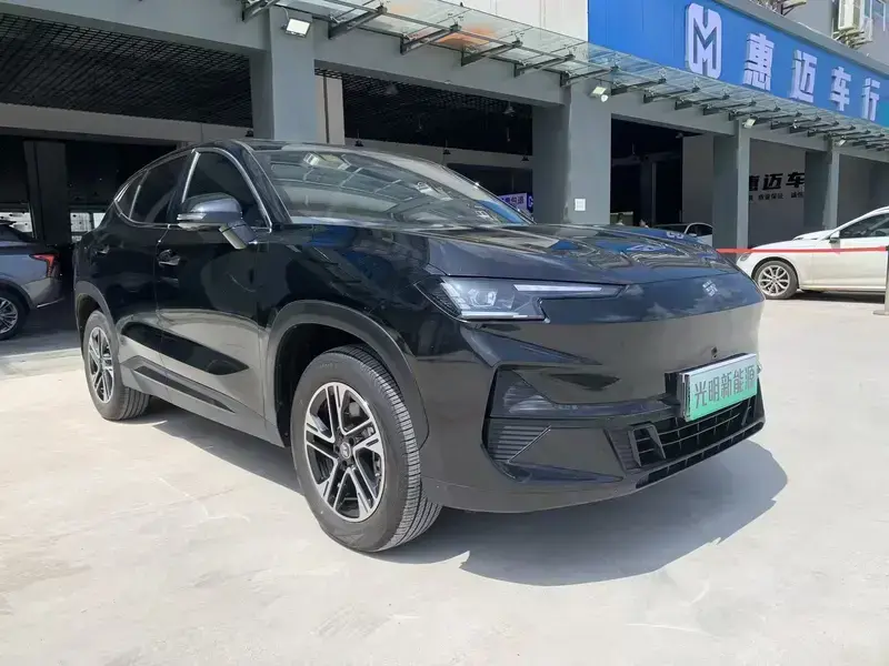 2024 JETOUR Shanhai L6 с пробегом 13 000 км