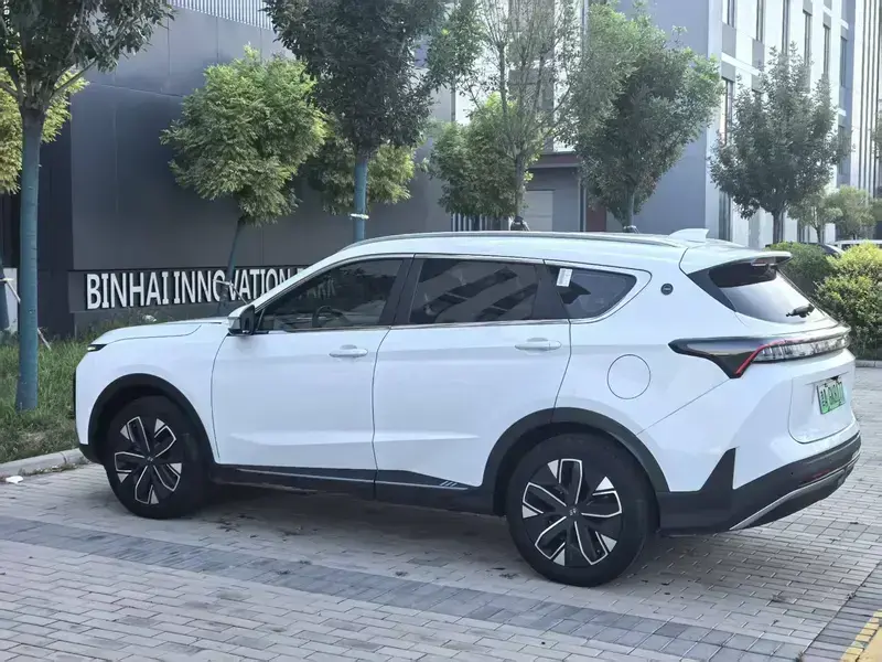 2024 JETOUR Shanhai L7 с пробегом 30 000 км