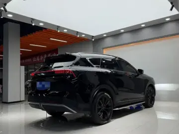 2024 JETOUR Shanhai L7 с пробегом 8 000 км
