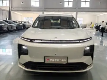 2025 JETOUR Shanhai L9 с пробегом 6 300 км