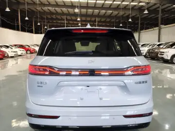 2025 JETOUR Shanhai L9 с пробегом 6 300 км