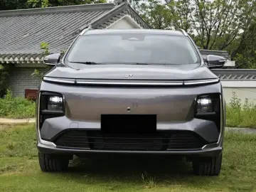 2025 JETOUR Shanhai L9 с пробегом 20 000 км
